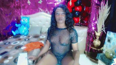 SelenaGill live from United States