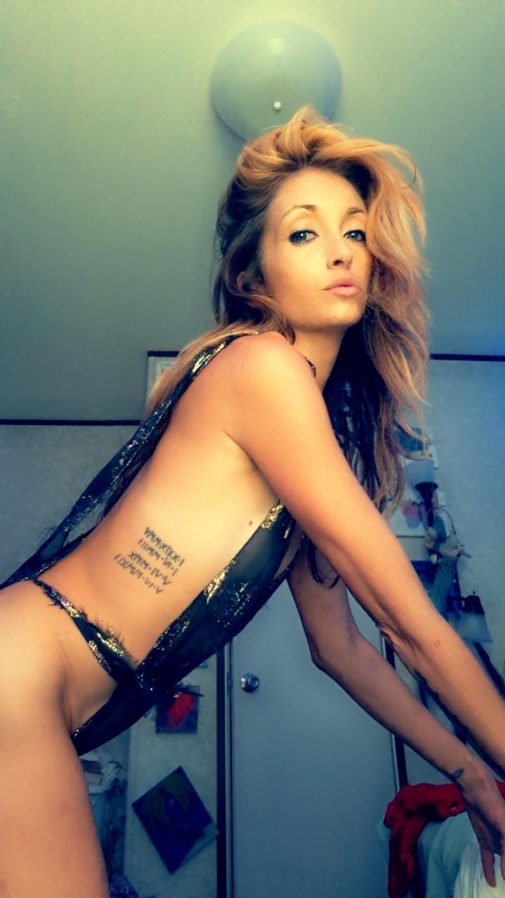 Sex69Season69 live from United States