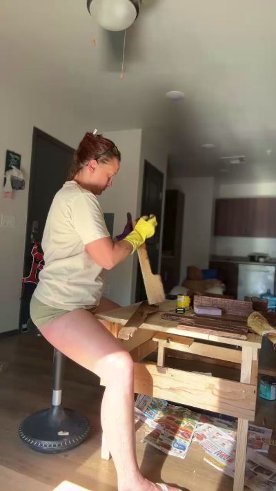 SexyMissBee21 live from United States