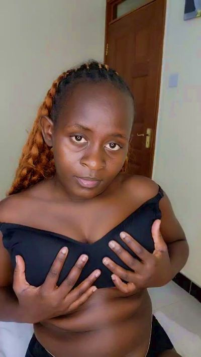 Sexyblackebony live from Kenya