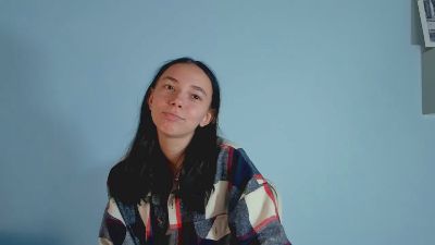 ShakiaMaxcy live from Poland