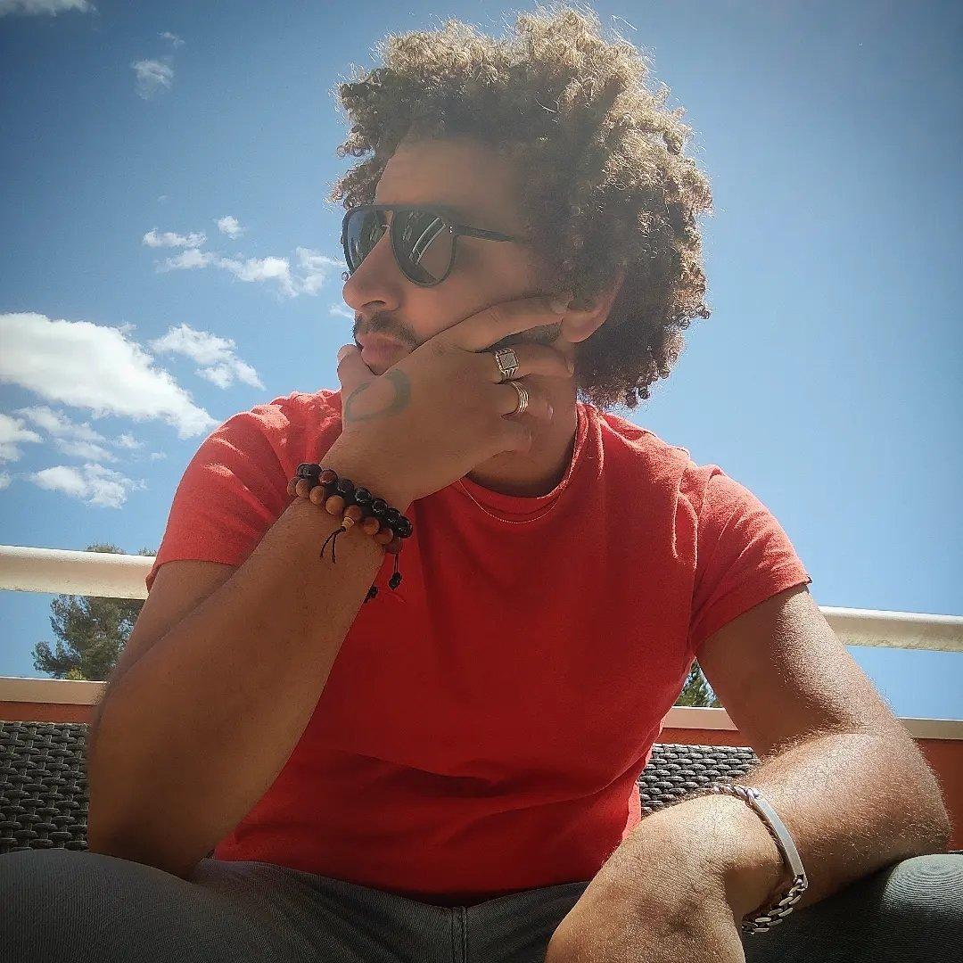 Shen_Ecko live from France