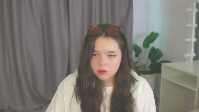 ShondraDegeorge live from Romania