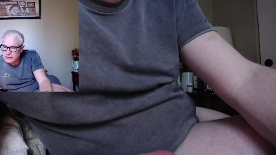 Snarfle82 live from United States