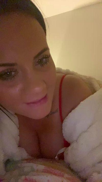 Sophie2025 live from United Kingdom