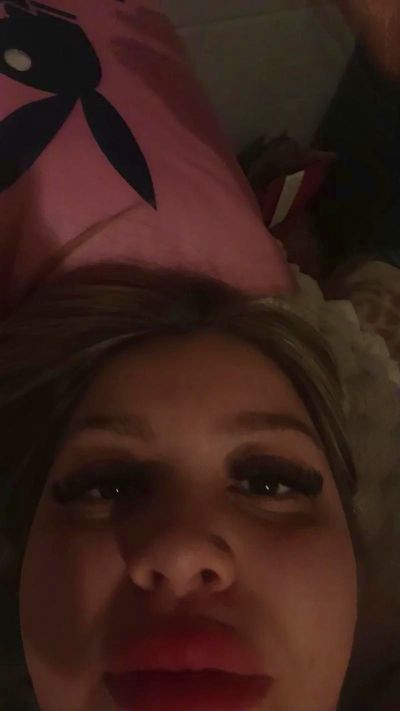 Sug4rbunny live from Chile