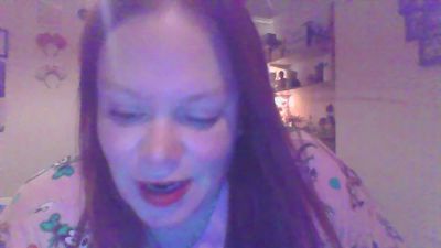 Sweet_82 live from United Kingdom