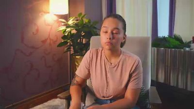 TaishaMcdearman live from France