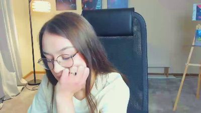 TennieTuxbury live from United States