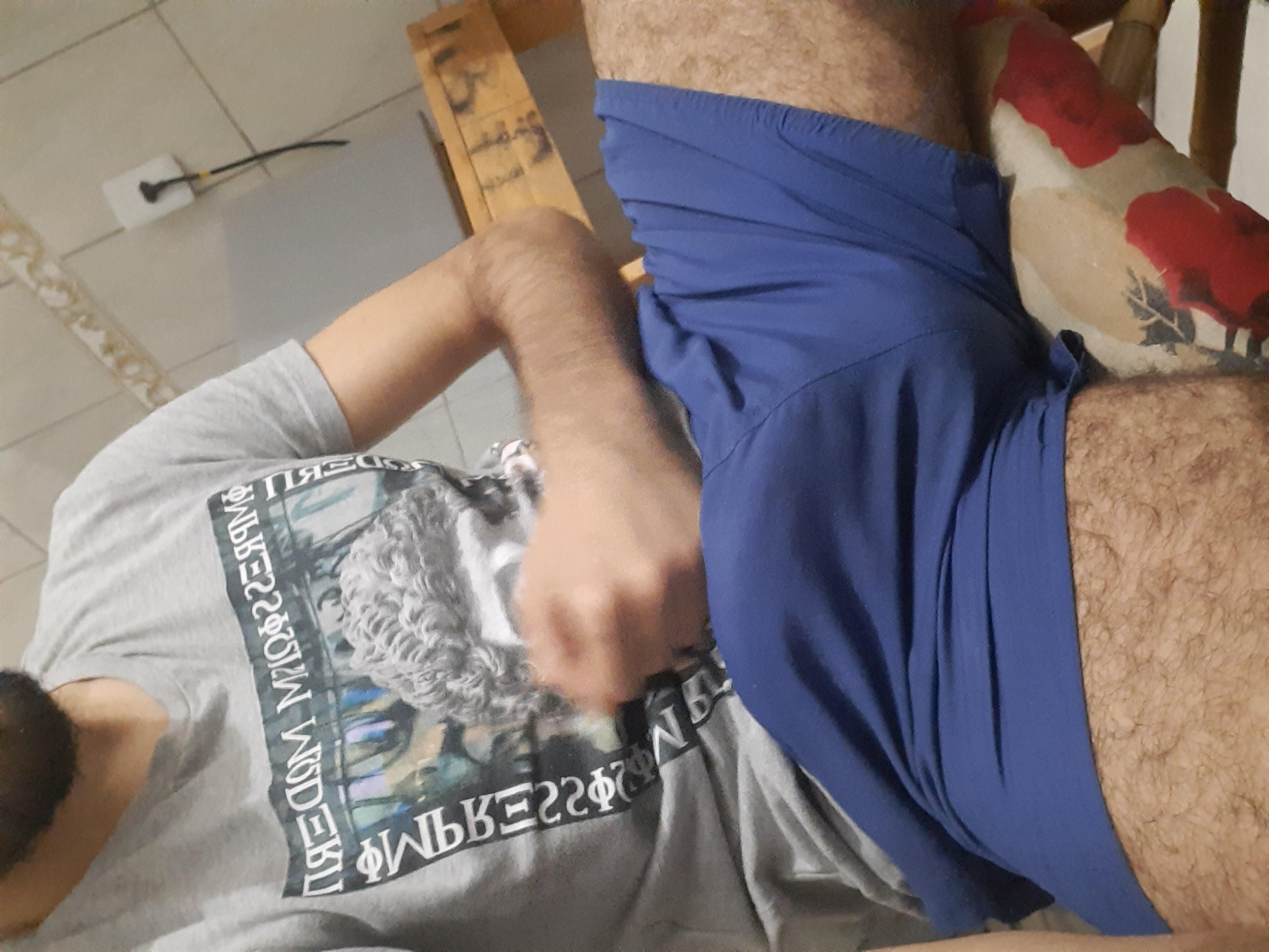 Thi_araujo live from Brazil