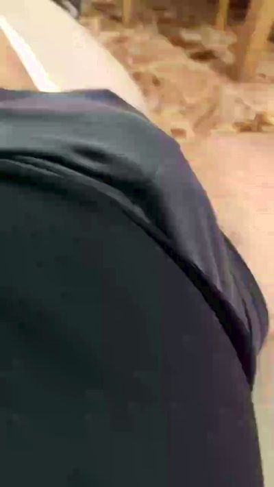 Thonyx93 live from Italy