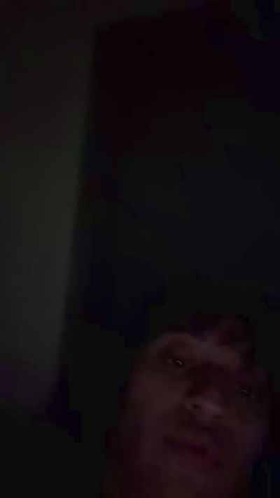 Tinydee555 live from United States
