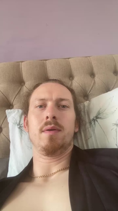 TomEng28 live from United Kingdom