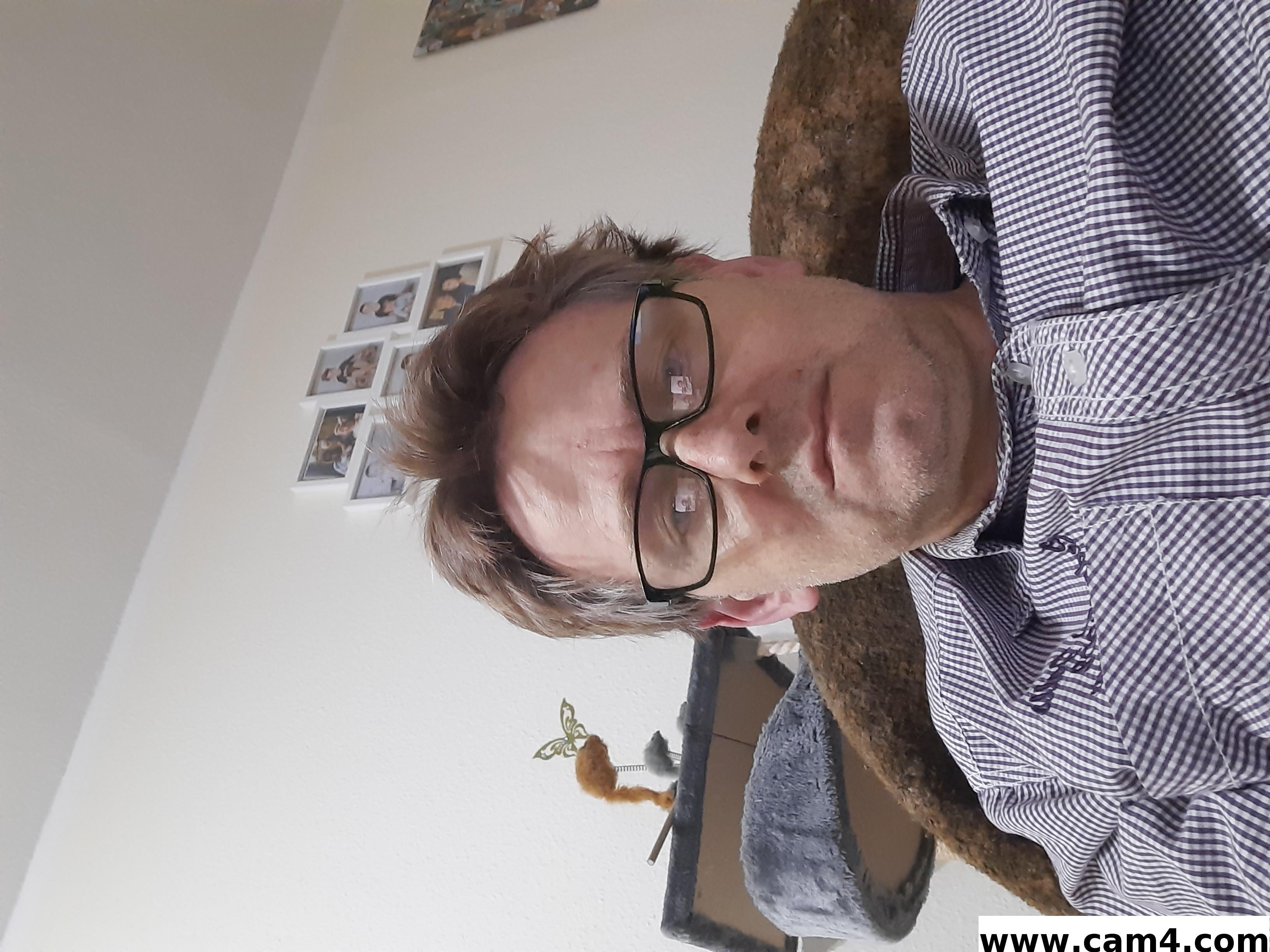 Ulrich181 live from Germany