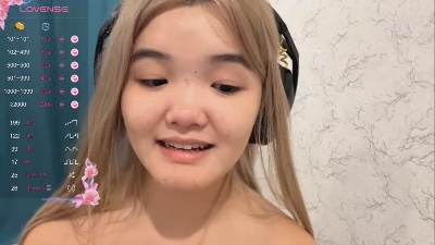 VelmaLaughner live from United States