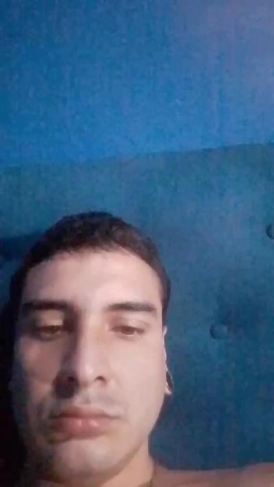 Whiteboytatt00 live from Argentina