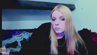 Whitelimoon live from Canada