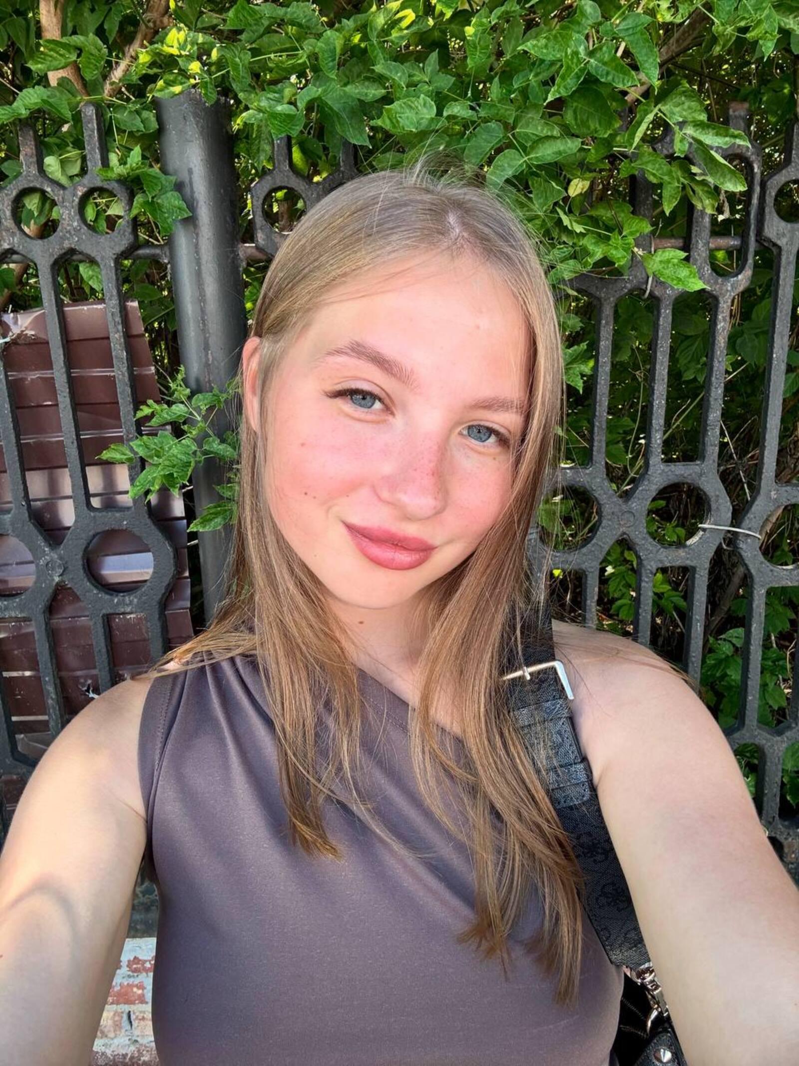 WillenaMcneill live from France