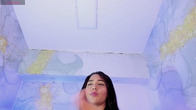 Yara_shine live from United States