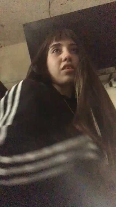 agusaguss live from Argentina
