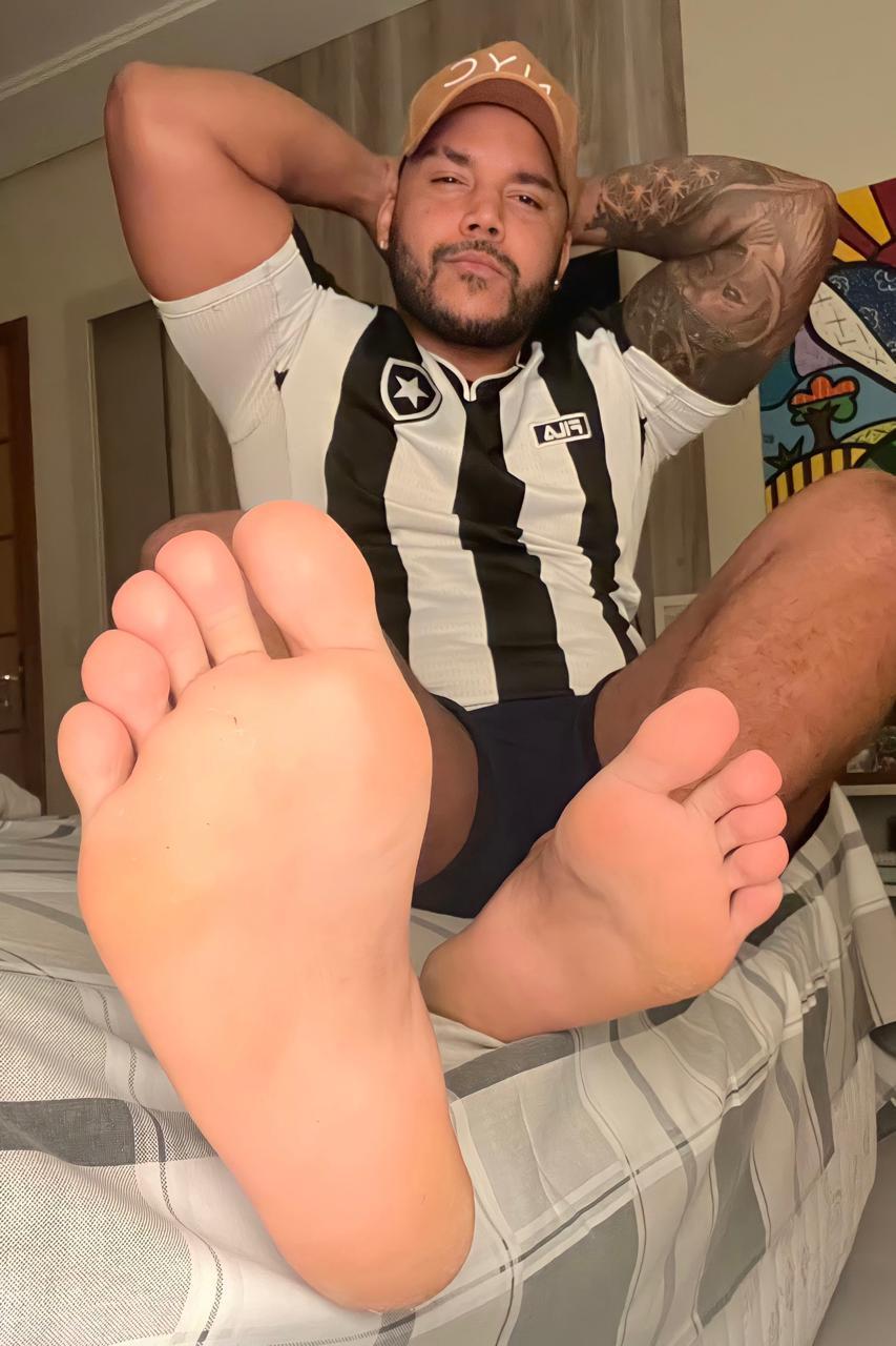 alexmonster2 live from Brazil
