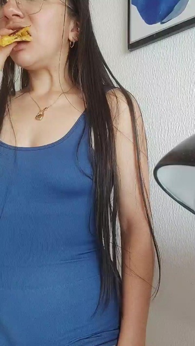 ammy_gomez27 live from Colombia
