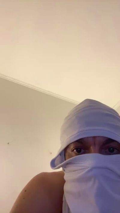 andrew22243 live from Chile