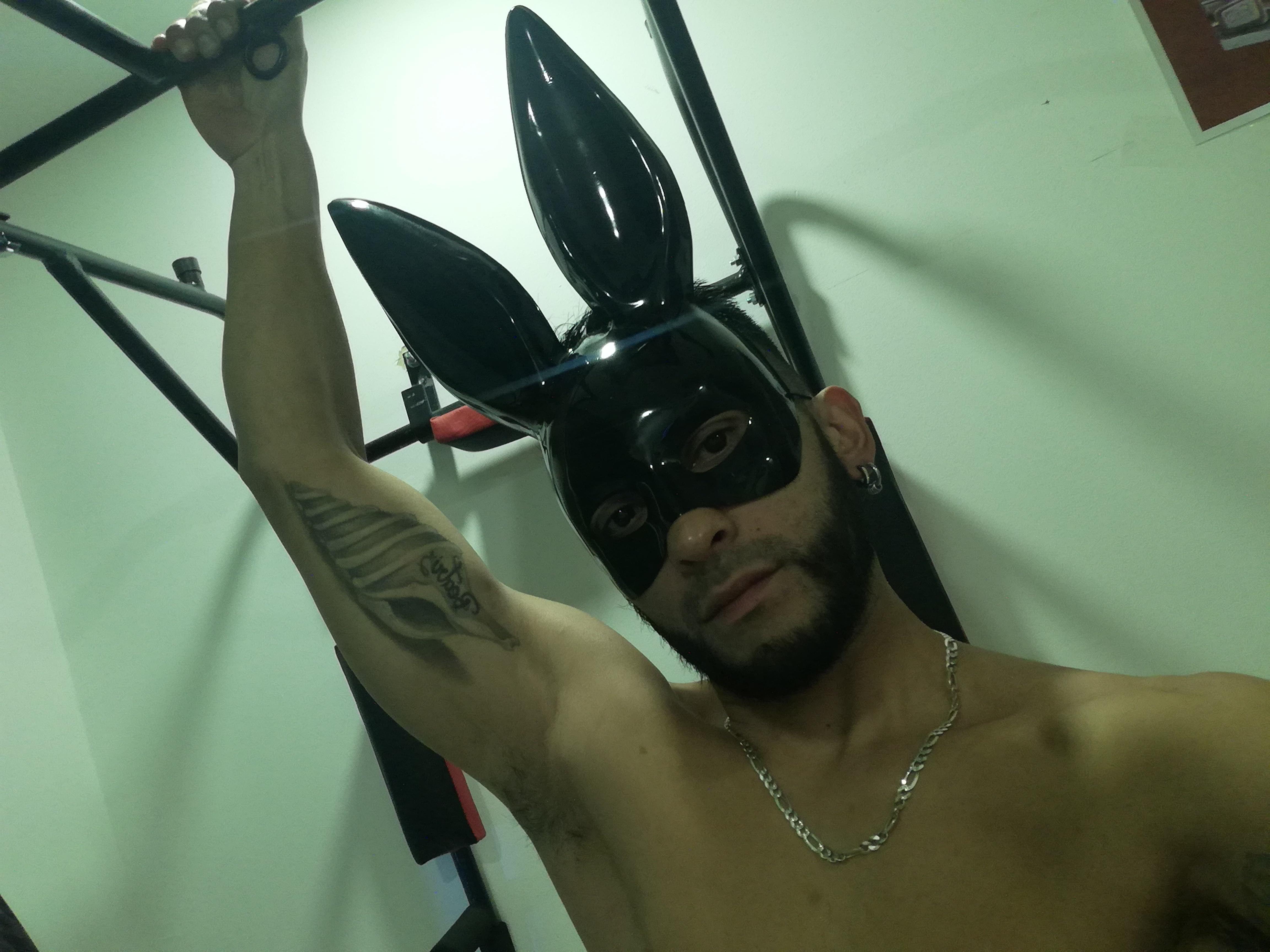 androd666 live from Colombia