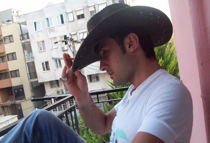 azapprens Profile Image