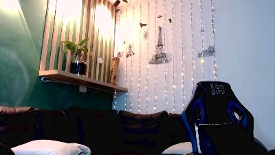 bella_sweet_01 live from United States