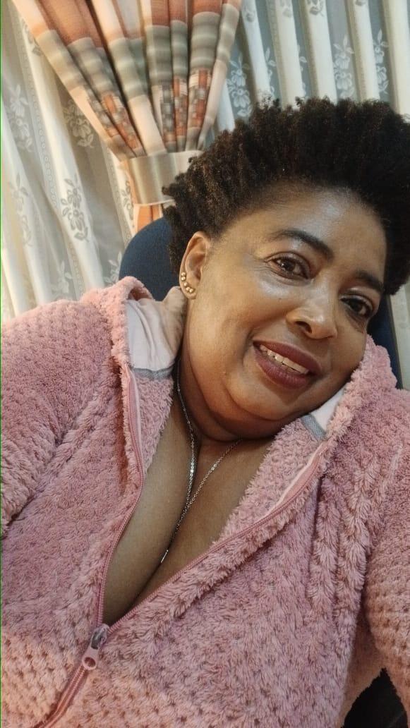 bigpussylipsx53 live from South Africa