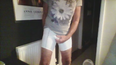 bulgelove444 live from United Kingdom