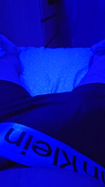 camilo496 live from Spain