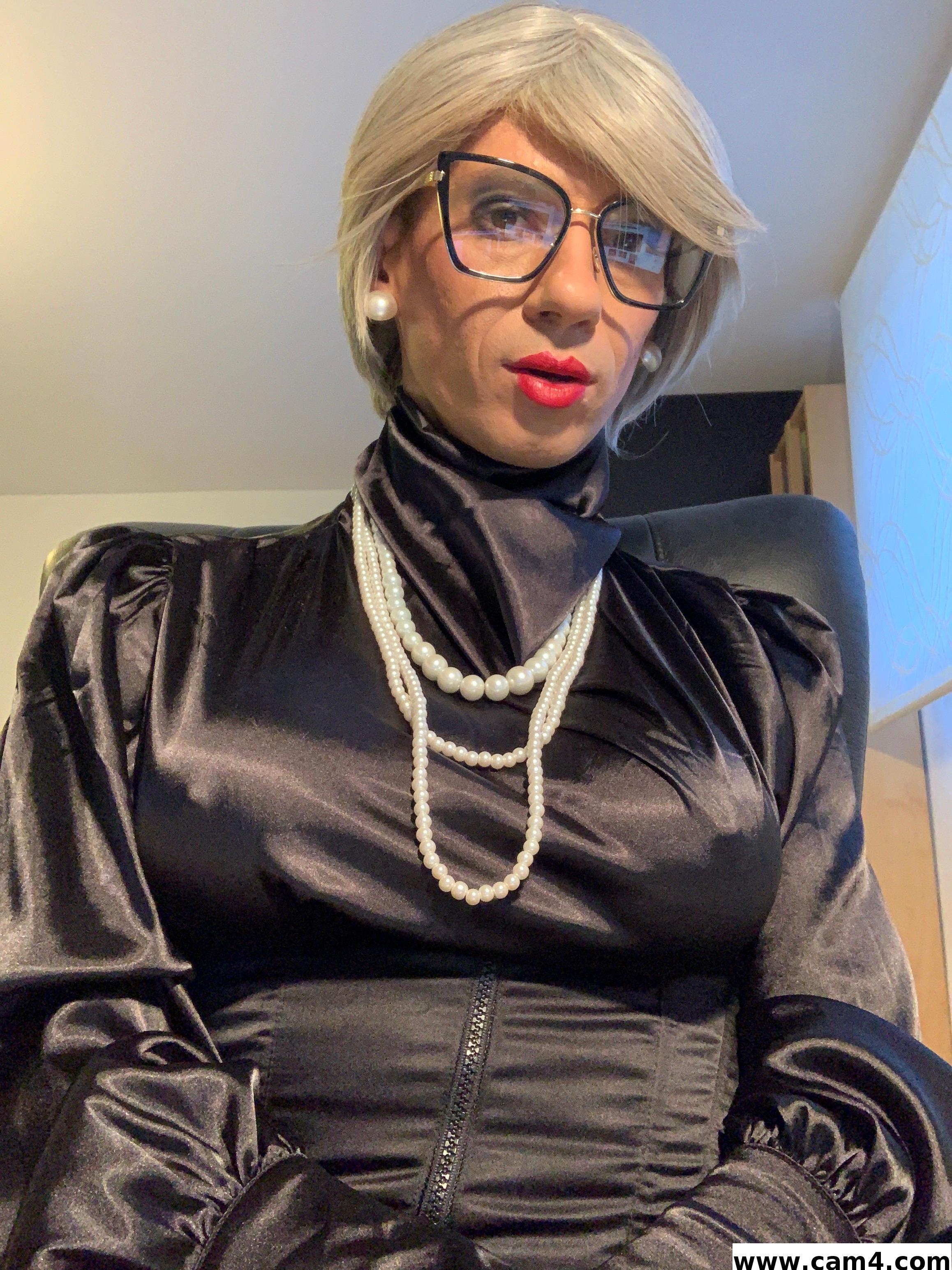 claudia_raso live from Switzerland