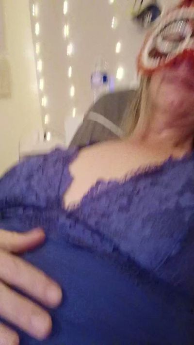 couplecoquin25 live from France