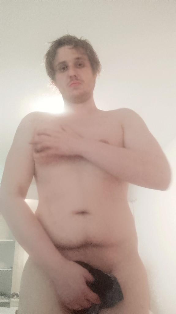 cuteblondboy31 live from Netherlands