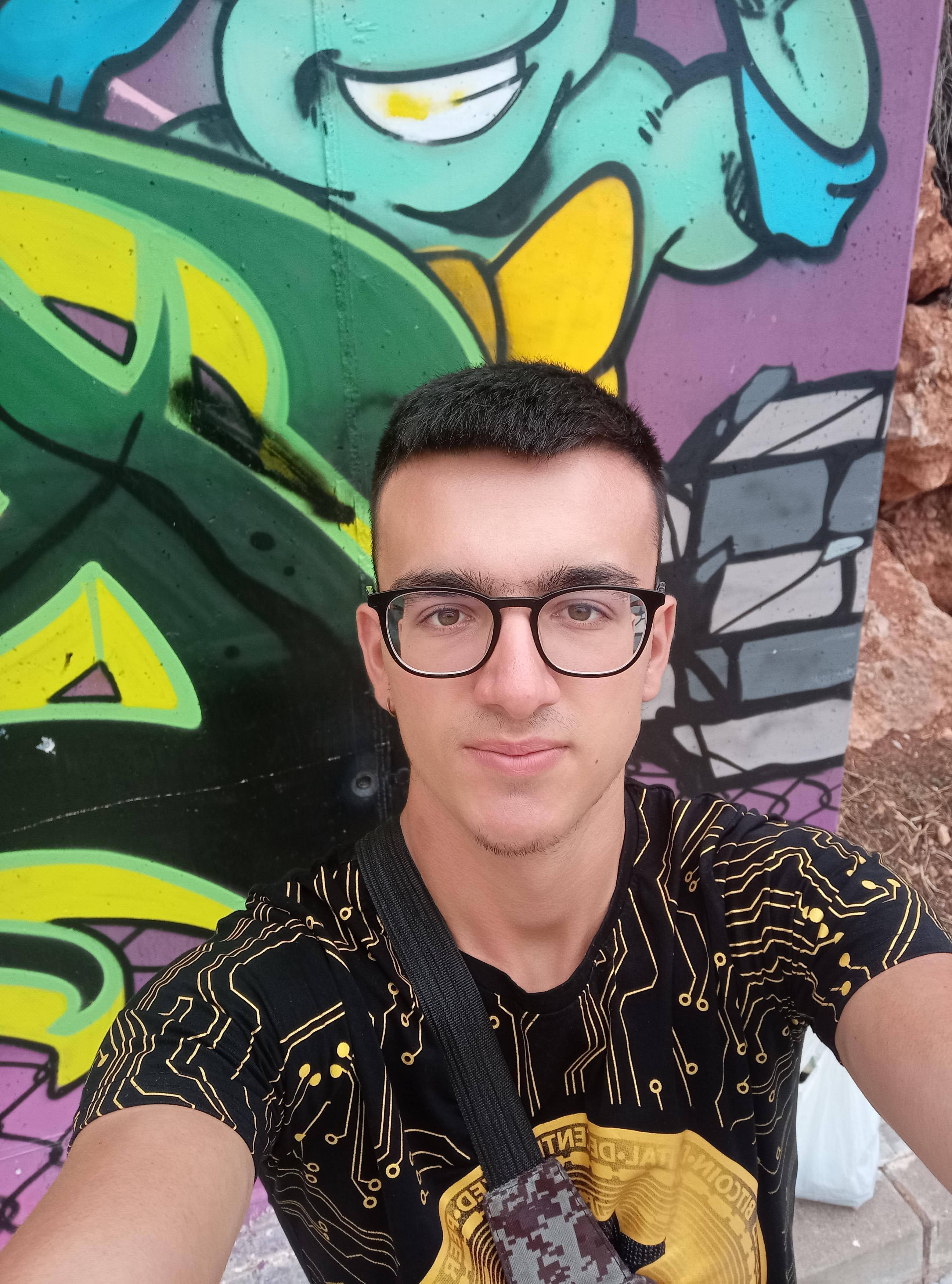 danidj007 live from Spain
