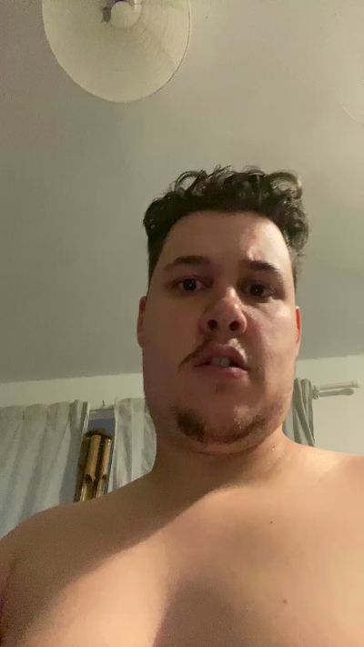 diego_deserrano live from United Kingdom
