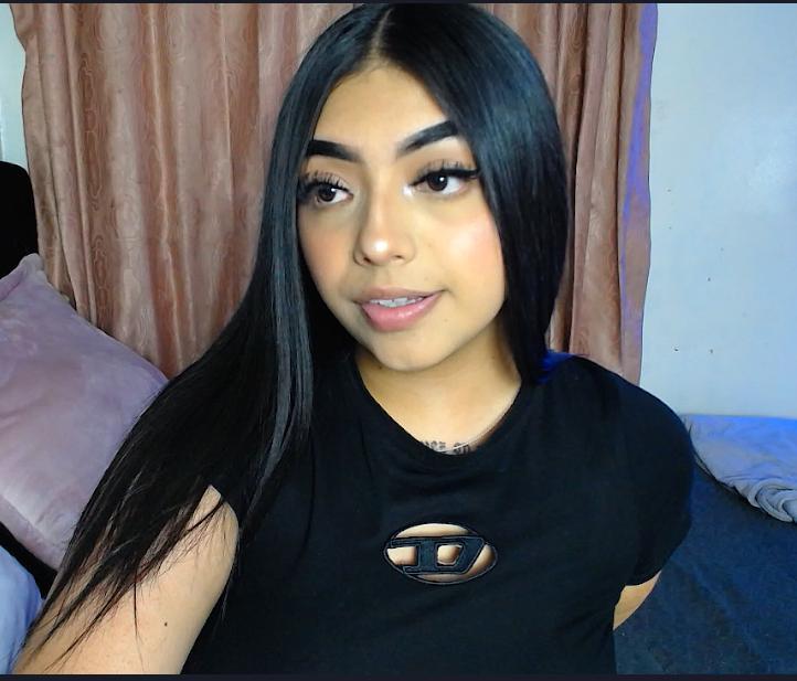 eva_six live from United States