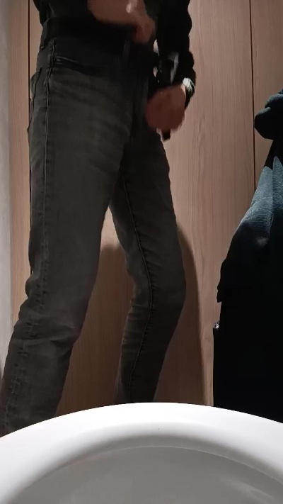 exhib45_hot live from France