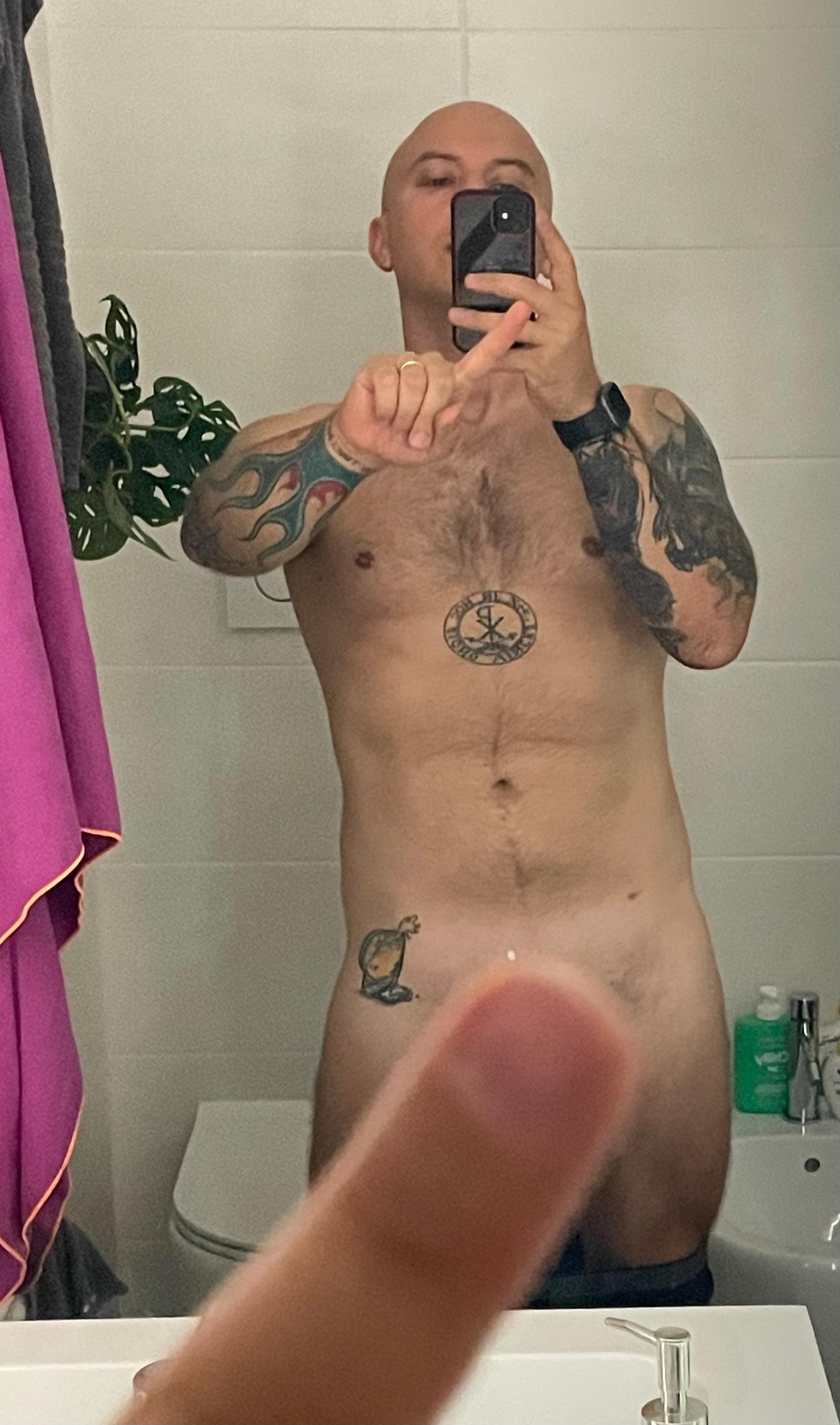 fatcock_91 live from Italy