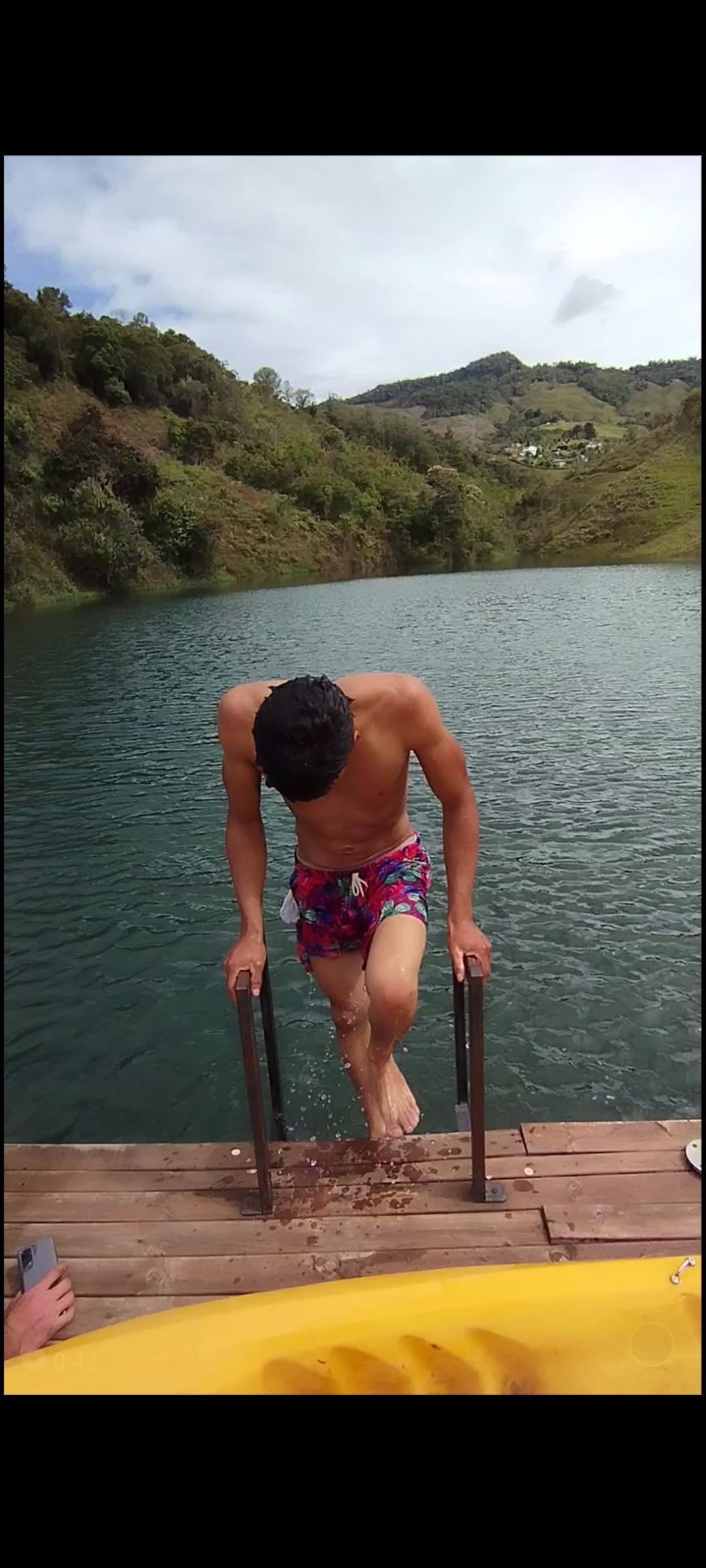 felixm98 live from Mexico