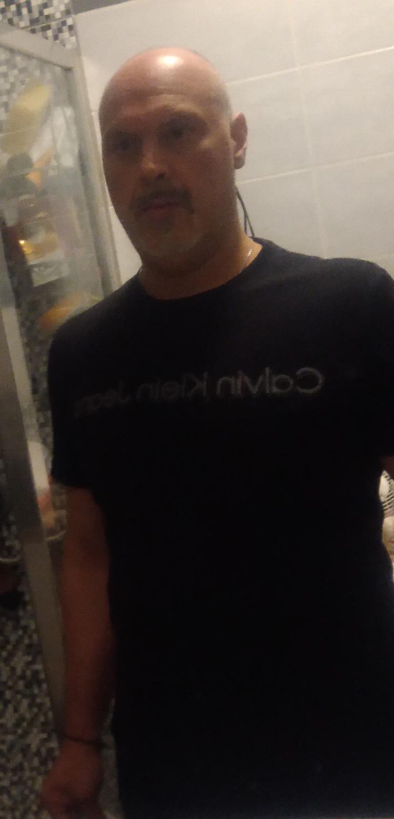figus2 live from Italy