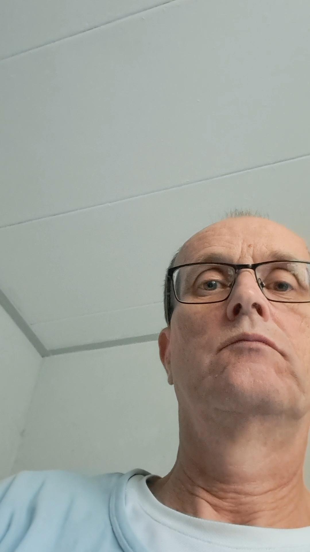 franqy3 live from Netherlands