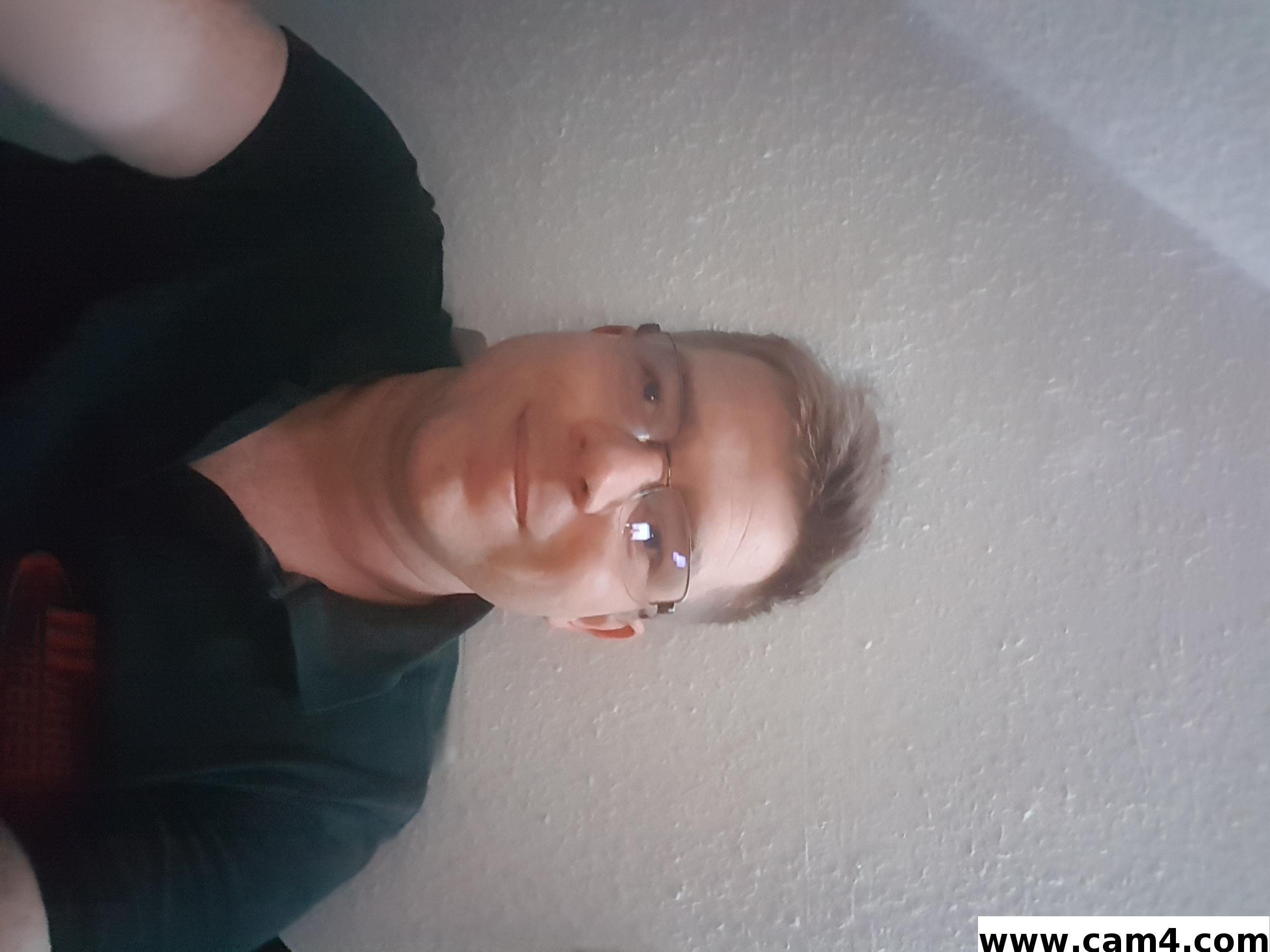 freak855 live from Germany