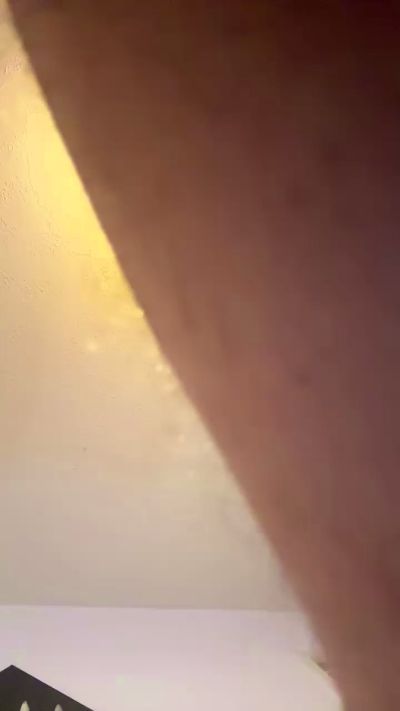 fukmew1 live from United Kingdom