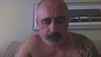 furryass1 live from United Kingdom