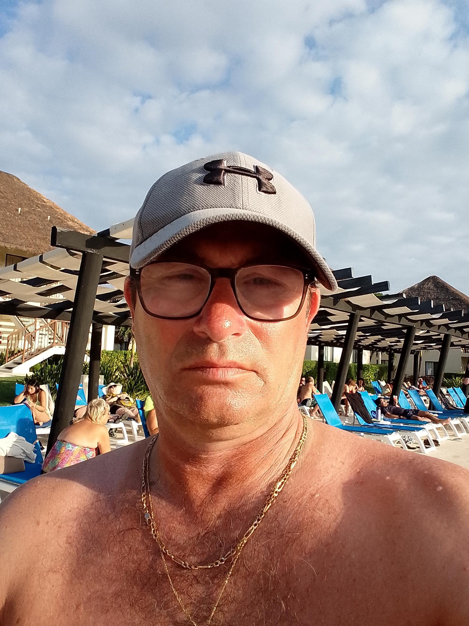 georgio47 live from France