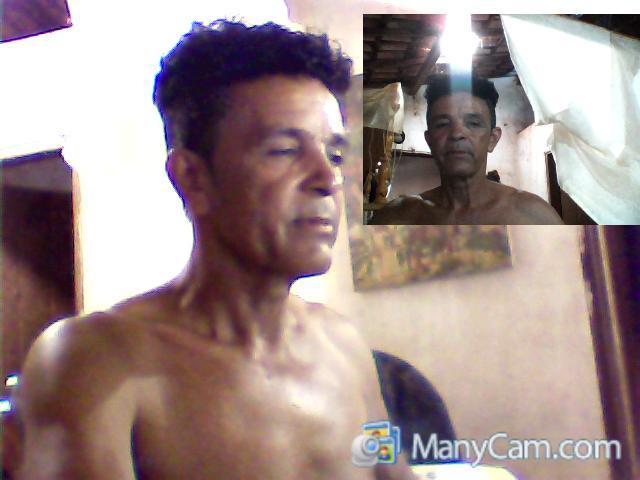 gustavinhosete7 live from Brazil