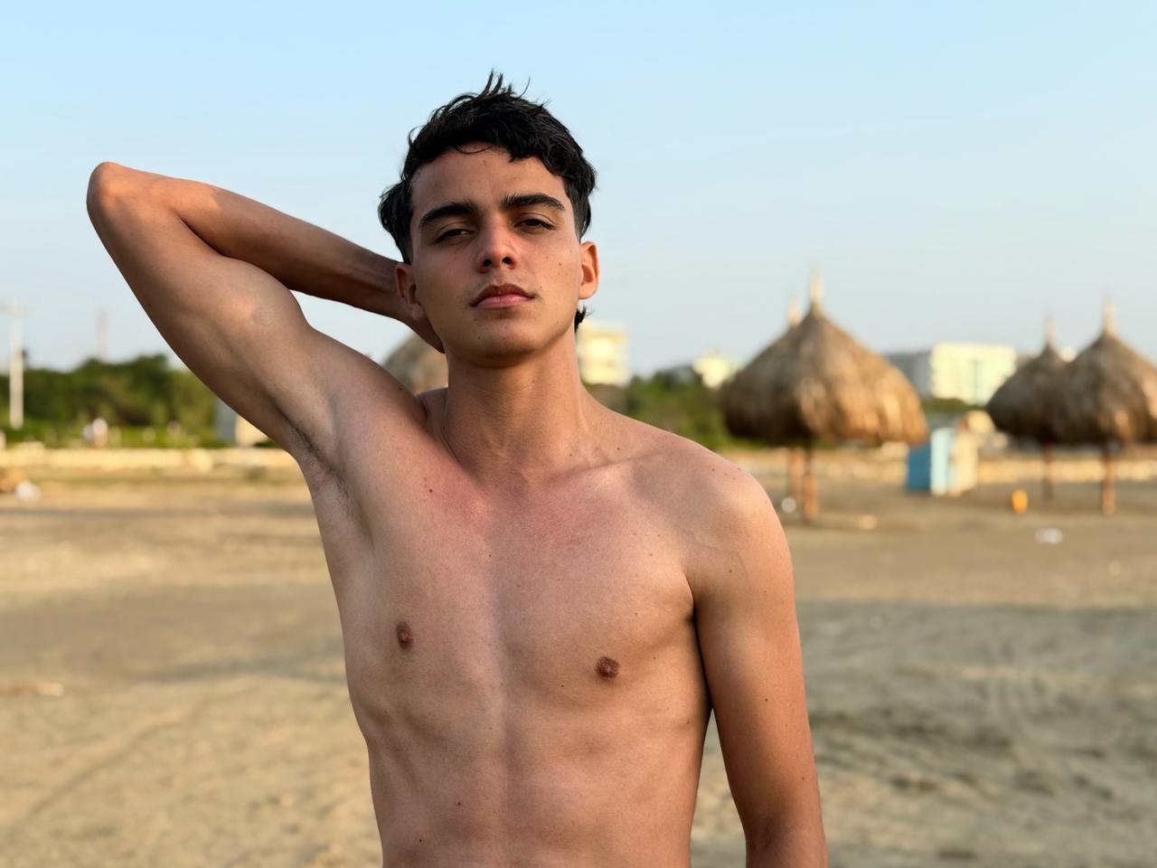 heiker_ live from Colombia